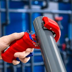 Knipex DPT50 Pipe Cutter for Thick-walled Plastic Pipes 90 23 02 BK